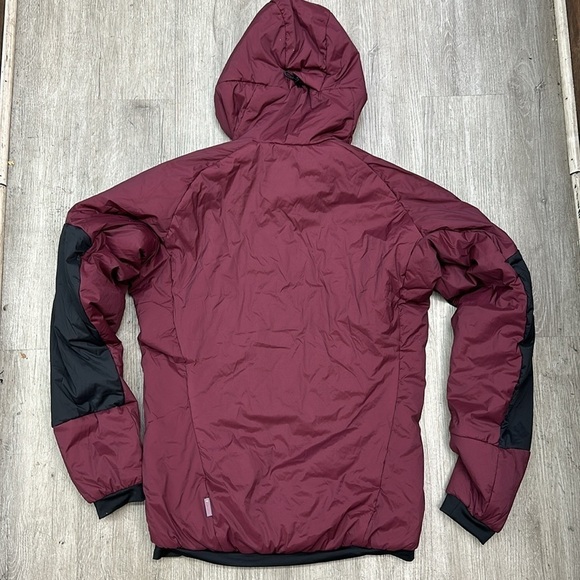 adidas
TERREX Techrock Stretch PrimaLoft Hooded Insulated Jacket - Men's - Picture 10 of 10